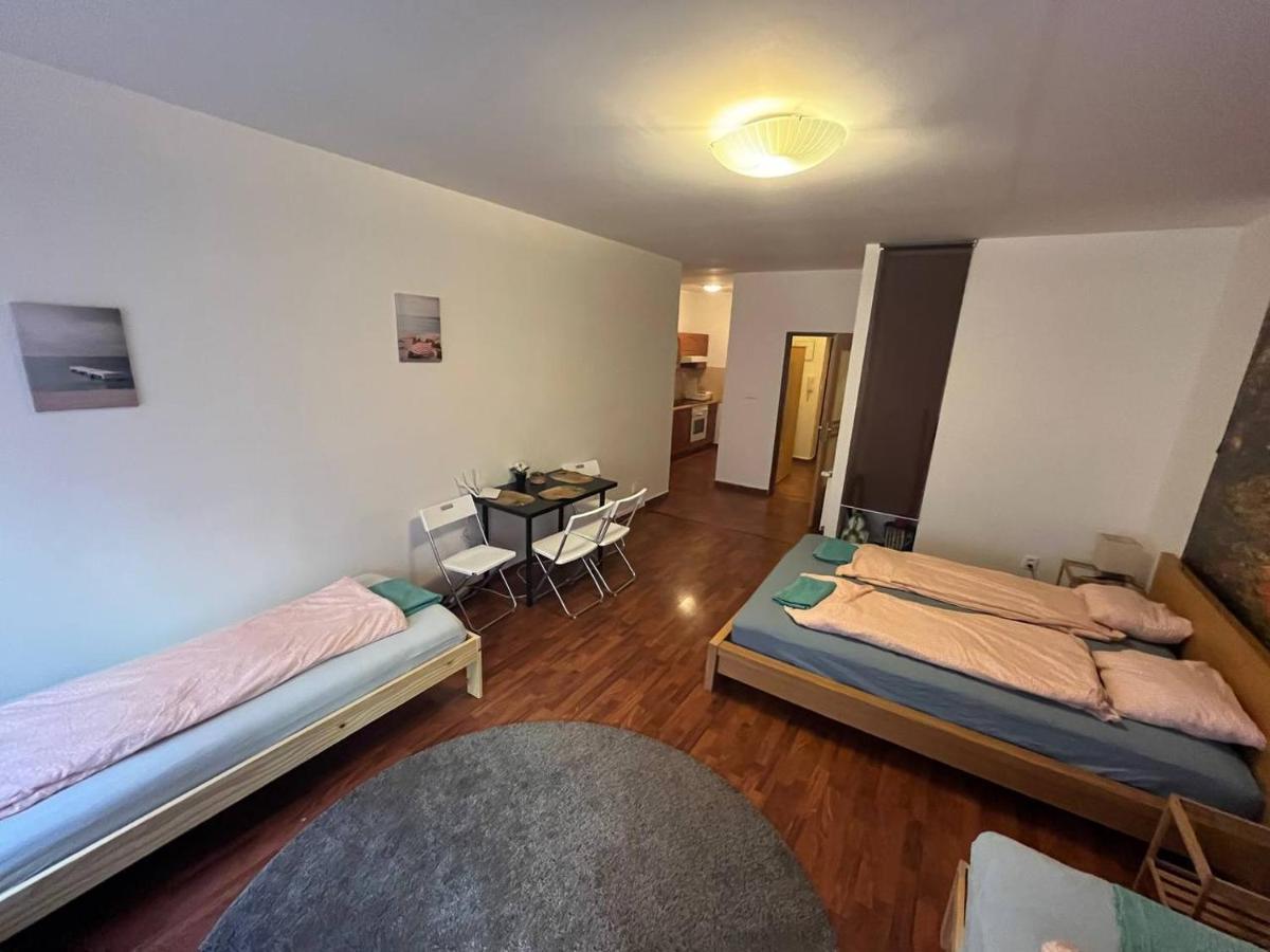 Apartments Spolkova 브르노 외부 사진
